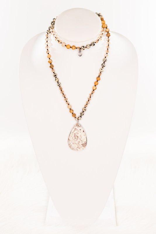 Rochelle Necklace Beige