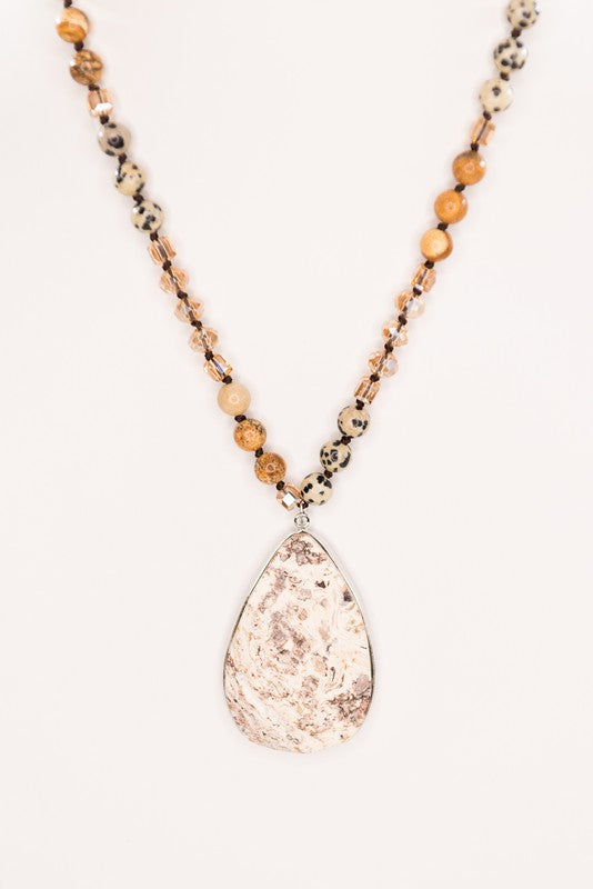 Rochelle Necklace Beige